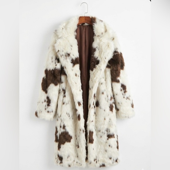 ✨NEW Heavyweight Stylish Women's Brown and White Cow Print Faux Fur Coat - Picture 5 of 5